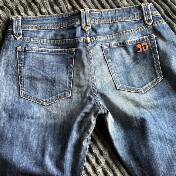 JOE'S Jeans Flared Leg Denim. Size 30. - Picture 3 of 8